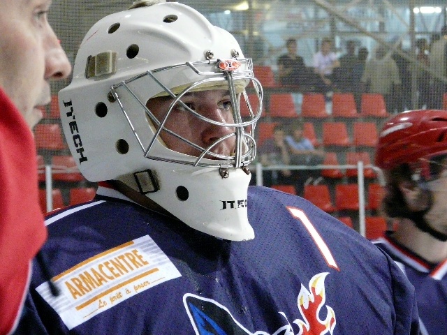 casquegre1.jpg